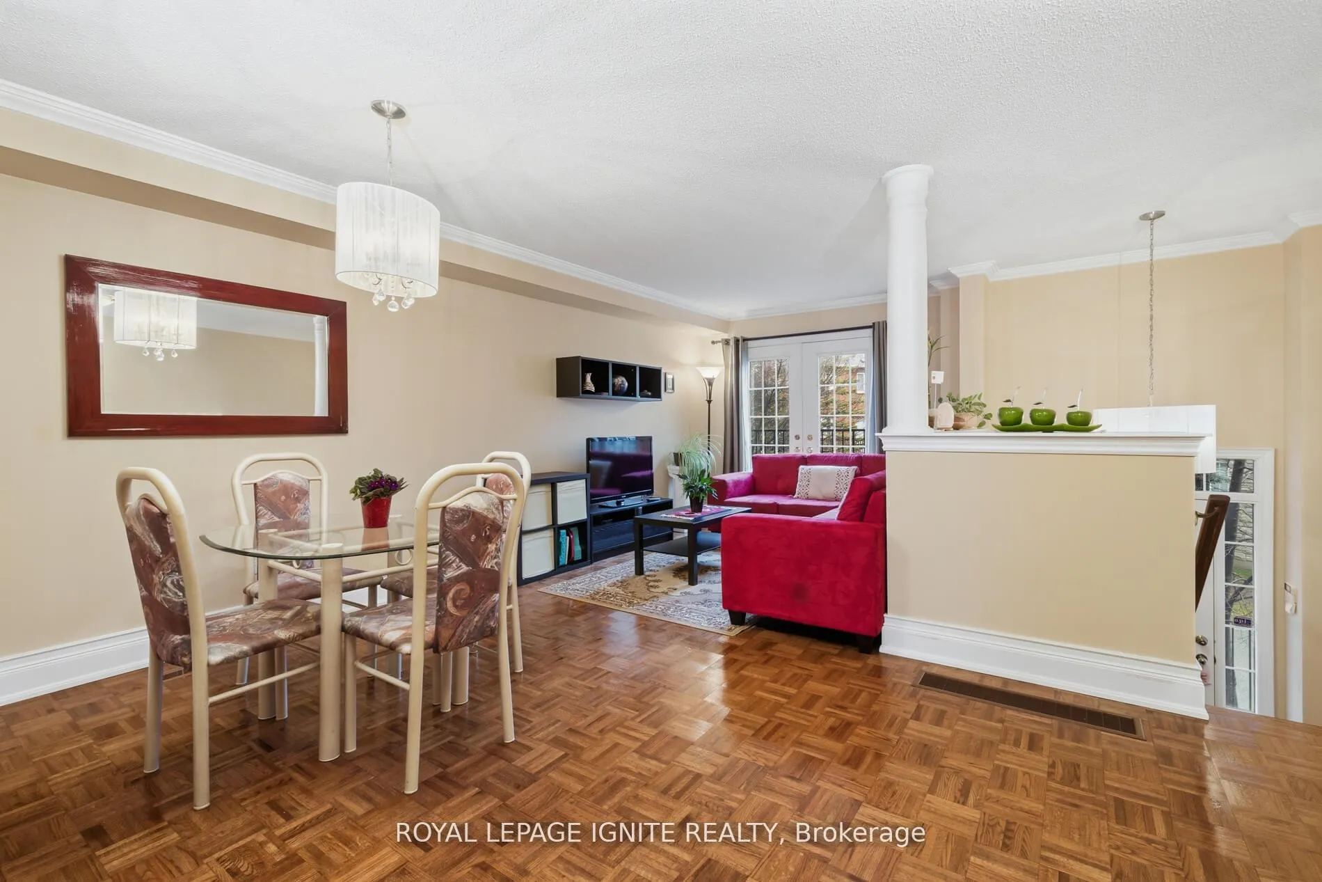 Photo 6 of Unit 37, 19 Foxchase Avenue, Vaughan, East Woodbridge — HOMEH