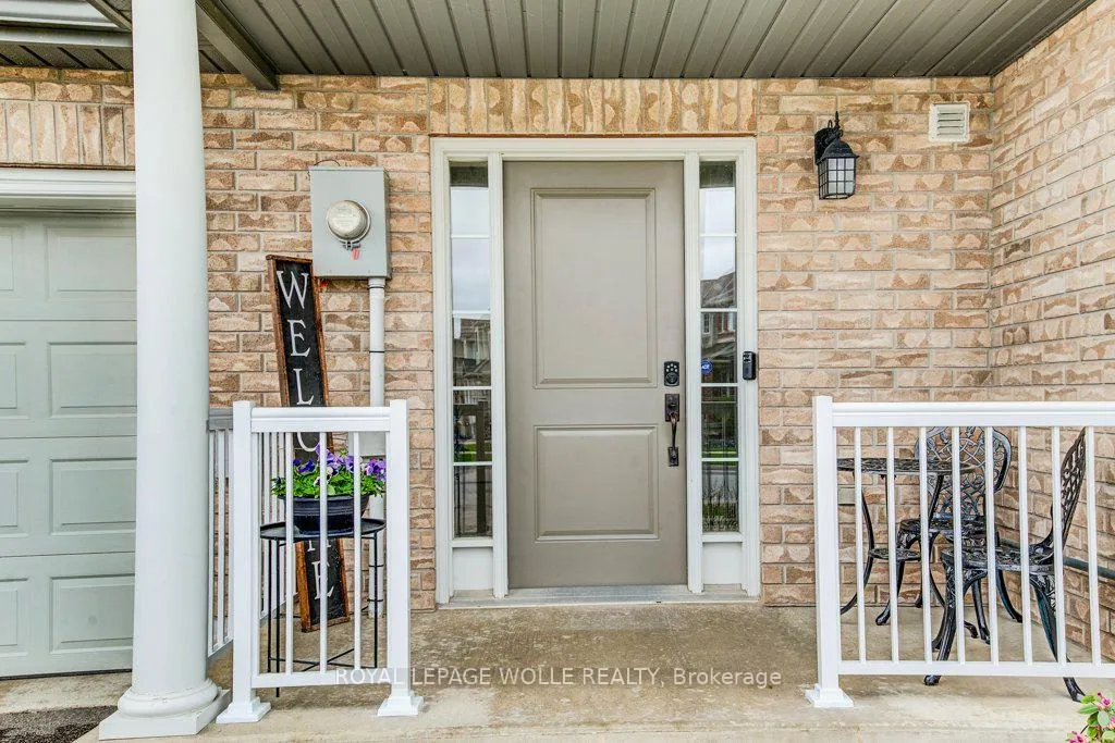 Photo 4 of 14 Cranshaw Street, Kitchener — HOMEH