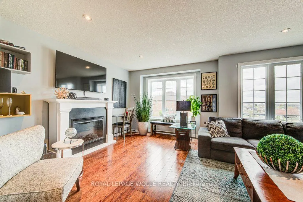 Photo 16 of 14 Cranshaw Street, Kitchener — HOMEH