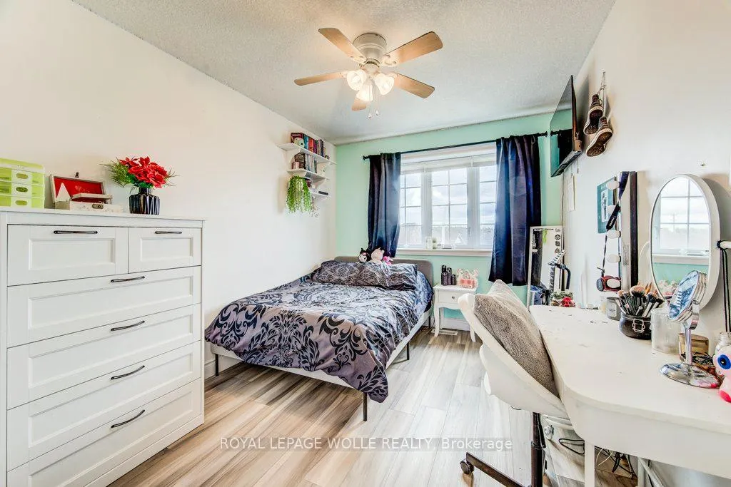 Photo 41 of 14 Cranshaw Street, Kitchener — HOMEH