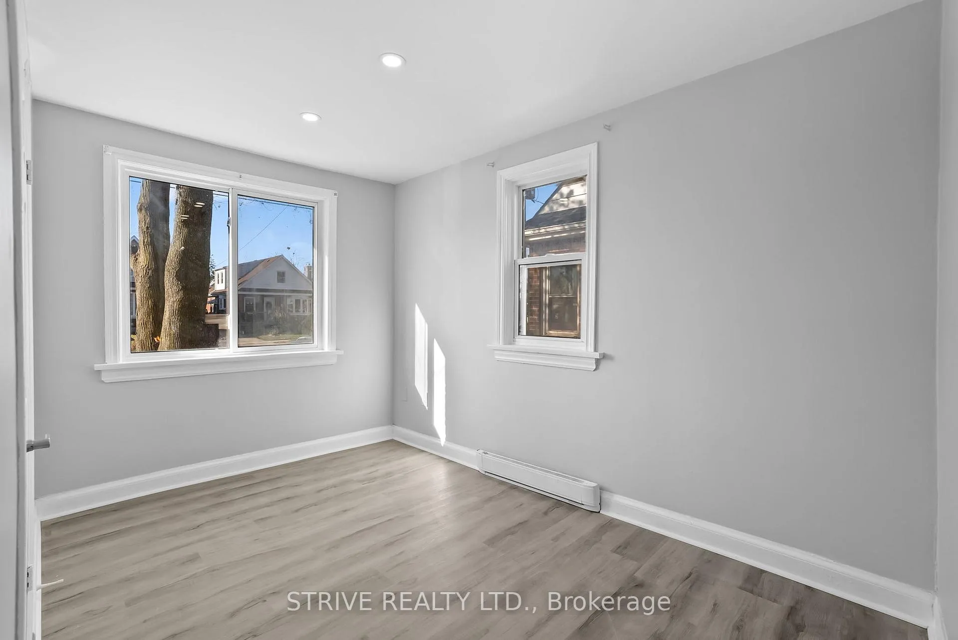 Photo 21 of 73 Central Park Boulevard N, Oshawa, O'Neill — HOMEH