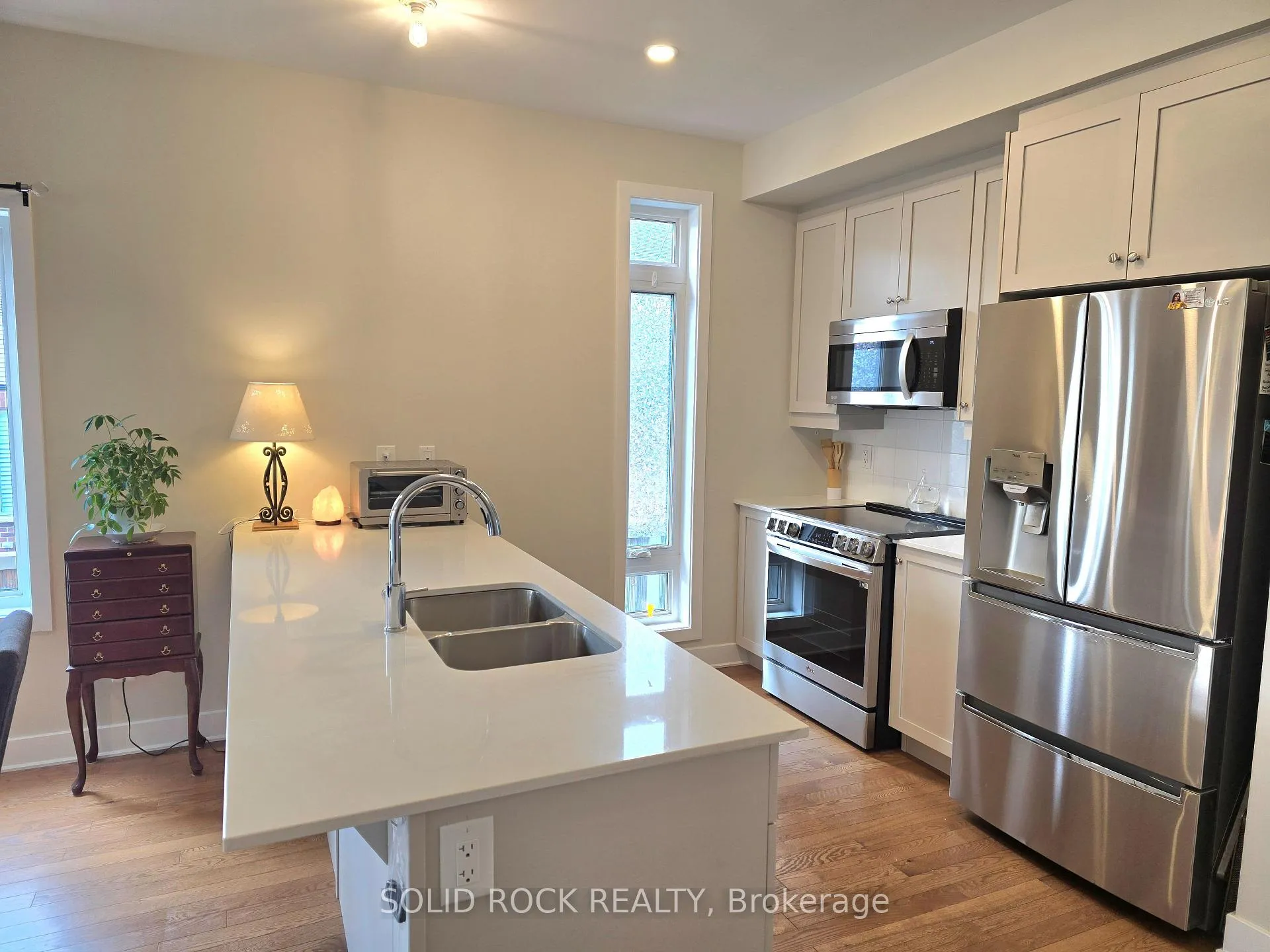 Photo 9 of 844 Ralph Hennessy Avenue, Ottawa, Riverside South/Gloucester Glen — HOMEH