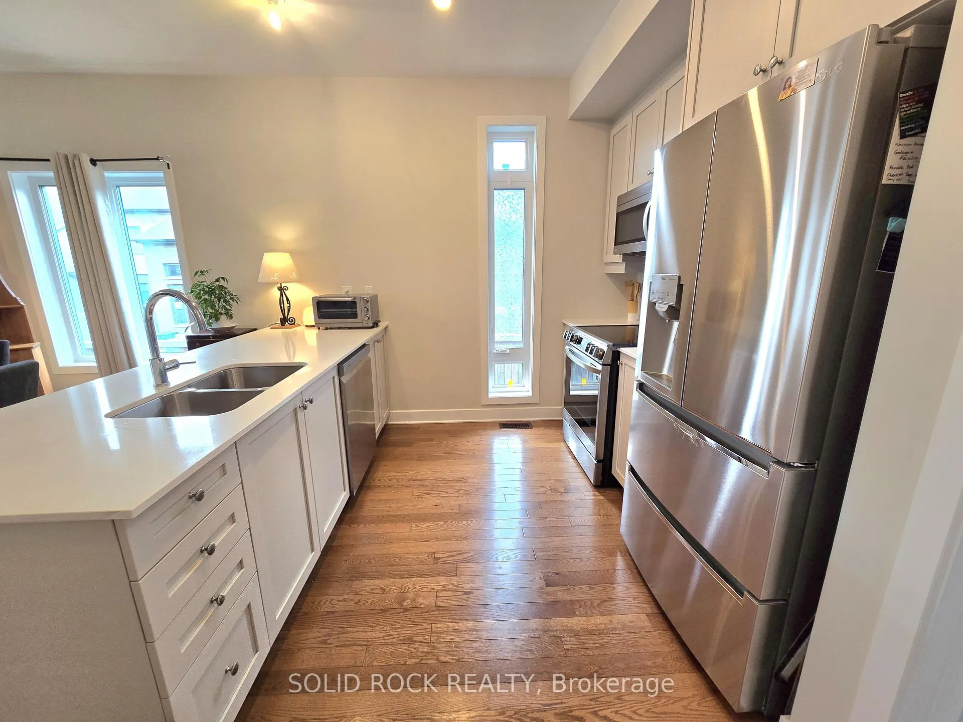 Photo 10 of 844 Ralph Hennessy Avenue, Ottawa, Riverside South/Gloucester Glen — HOMEH
