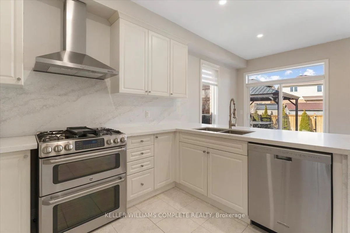 Photo 8 of 139 Vinton Road, Hamilton, Meadowlands — HOMEH