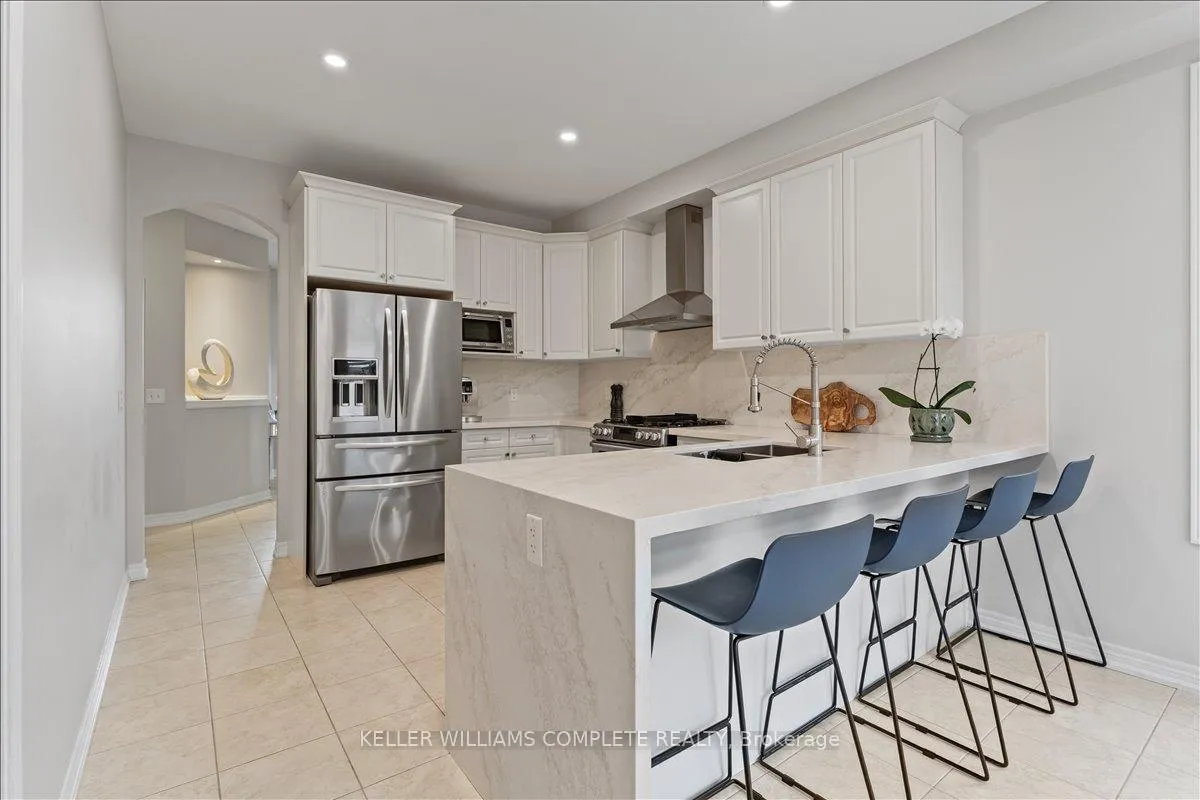 Photo 10 of 139 Vinton Road, Hamilton, Meadowlands — HOMEH