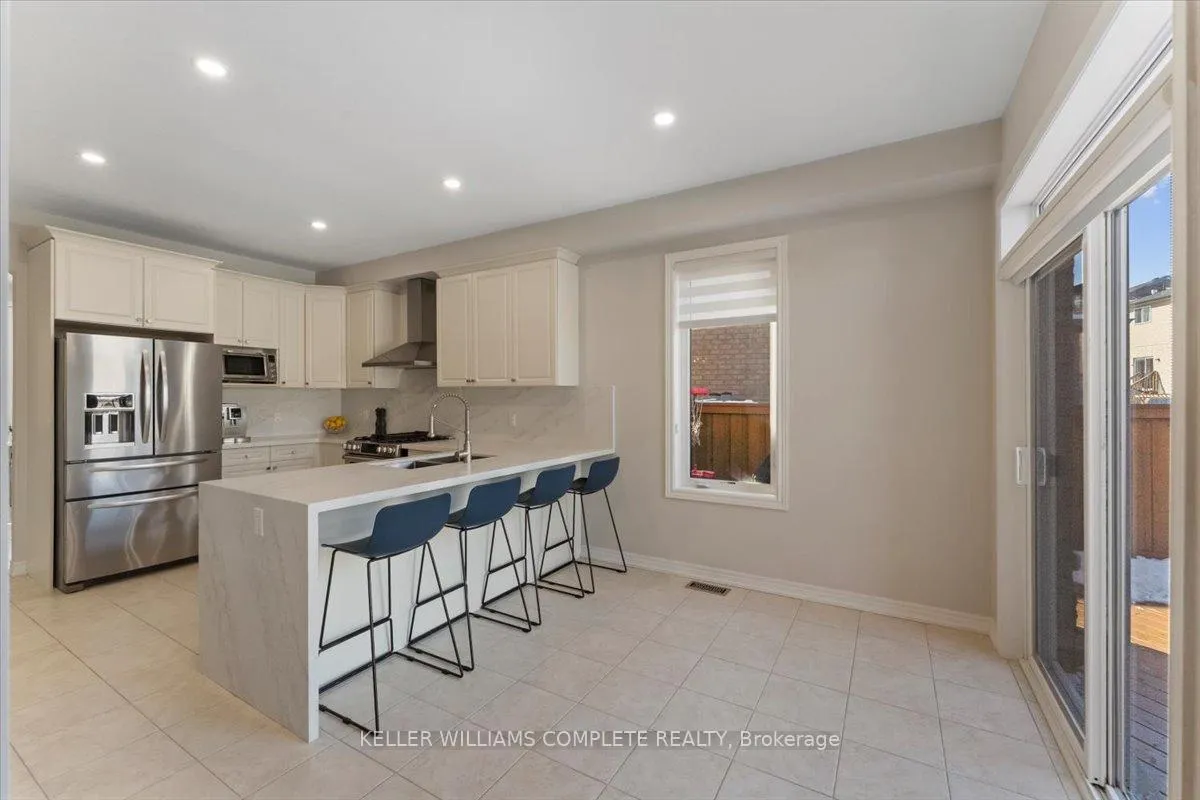 Photo 15 of 139 Vinton Road, Hamilton, Meadowlands — HOMEH