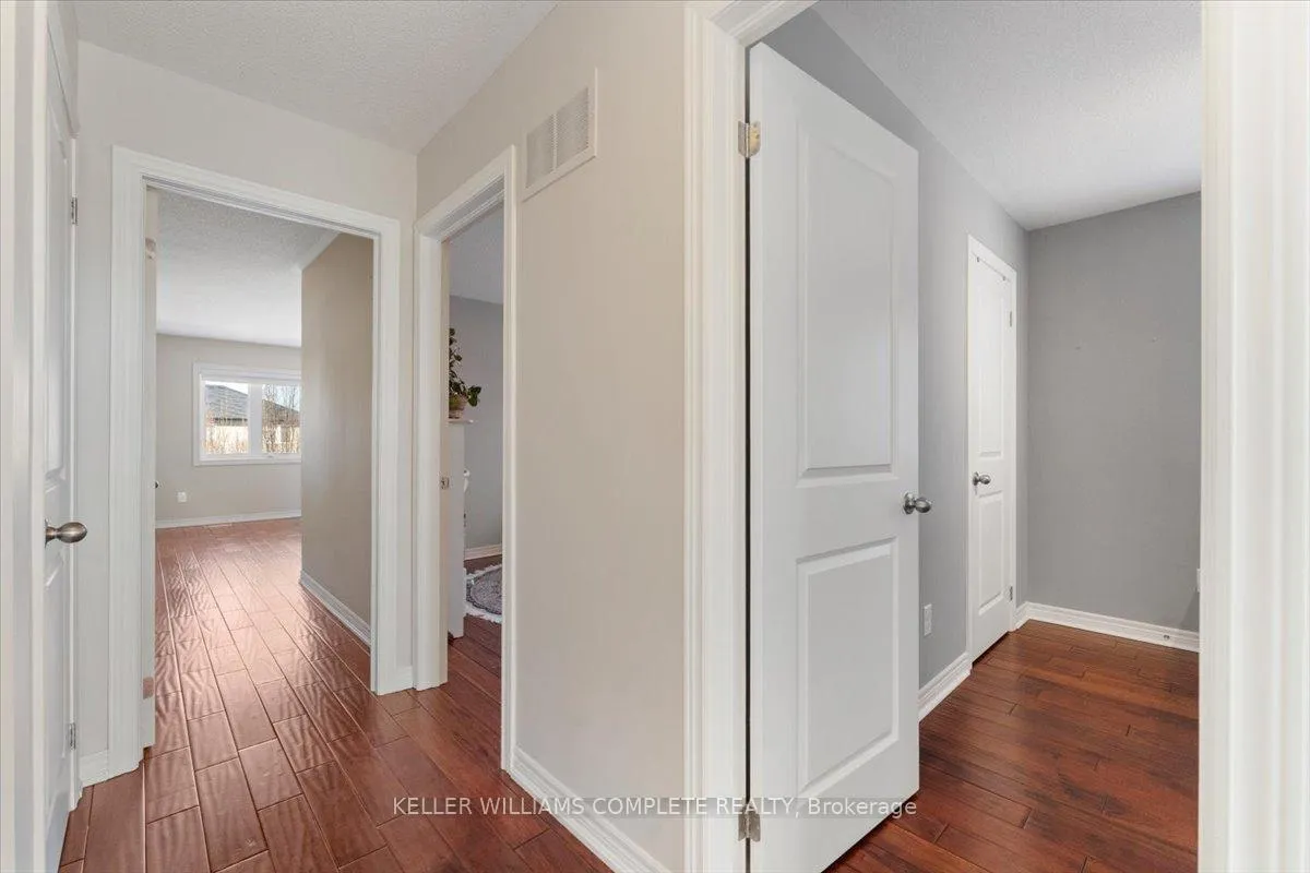 Photo 20 of 139 Vinton Road, Hamilton, Meadowlands — HOMEH