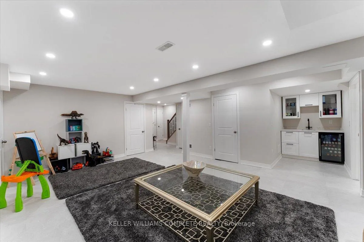Photo 34 of 139 Vinton Road, Hamilton, Meadowlands — HOMEH