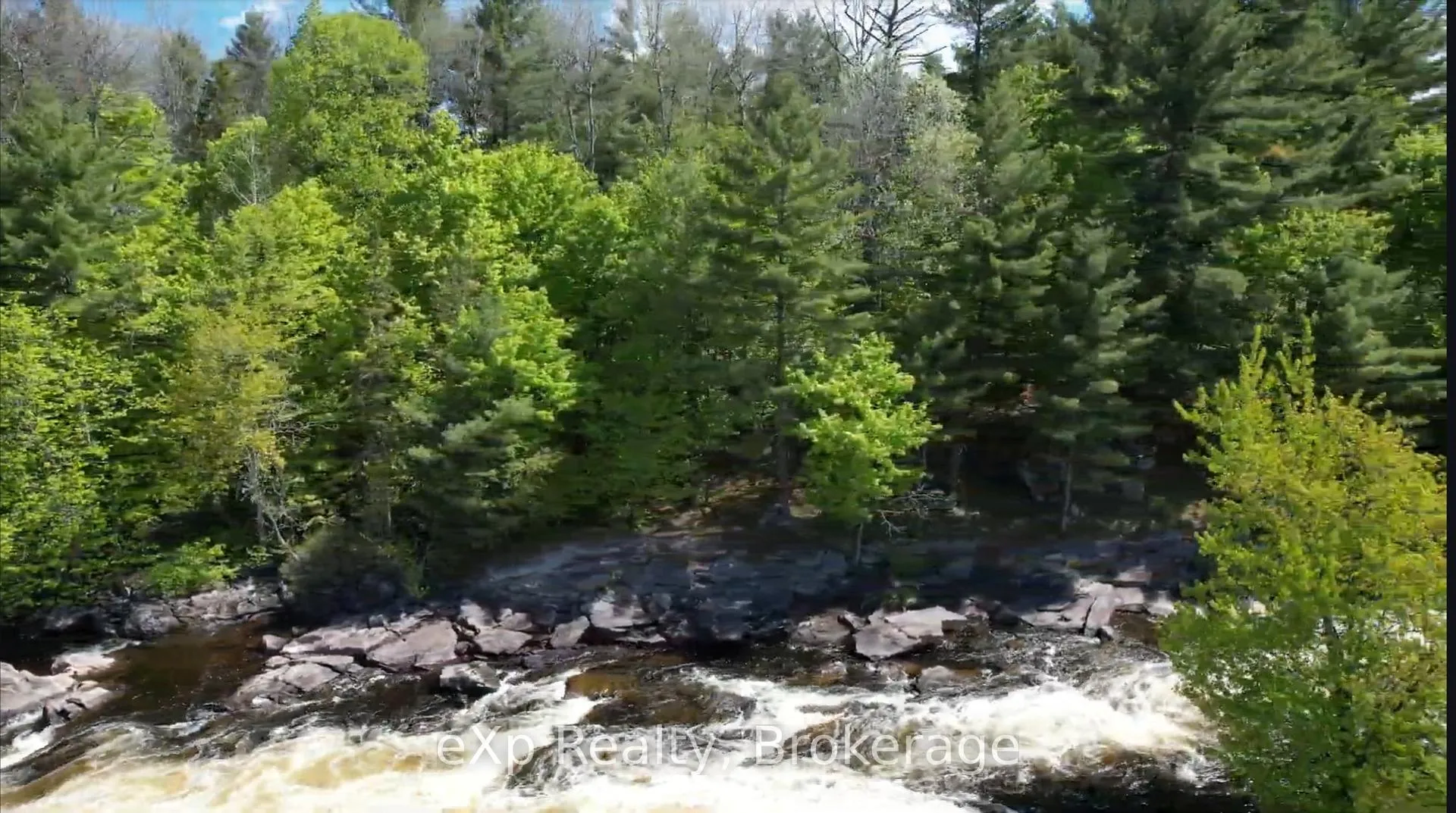 Photo 4 of 26 Magnet Road, Magnetawan, Ahmic Harbour — HOMEH
