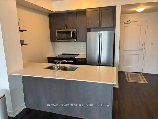 Photo 8 of Unit 527, 10 Mallard Trail, Hamilton, Waterdown — HOMEH