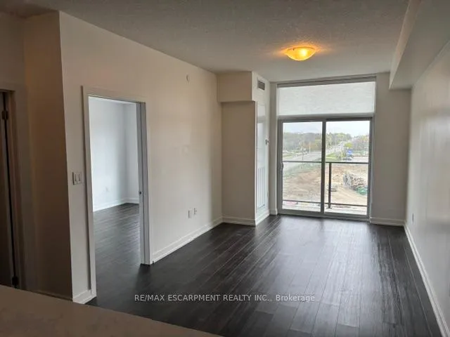 Photo 11 of Unit 527, 10 Mallard Trail, Hamilton, Waterdown — HOMEH