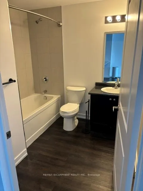 Photo 17 of Unit 527, 10 Mallard Trail, Hamilton, Waterdown — HOMEH