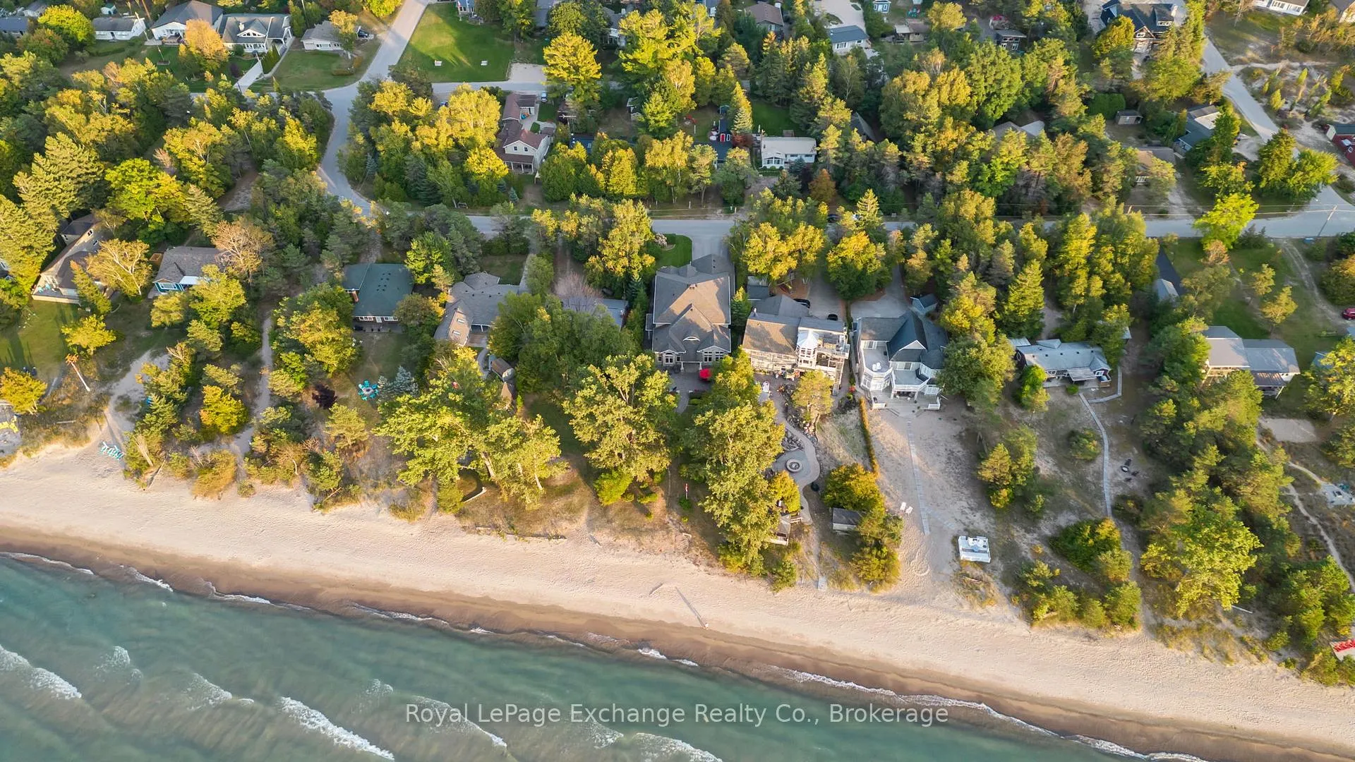 Photo 3 of 82 Bell Drive, Huron-Kinloss — HOMEH