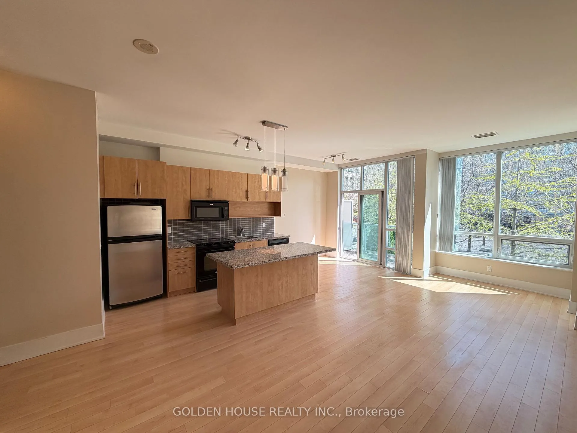 Front of Unit 221, 120 Homewood Avenue