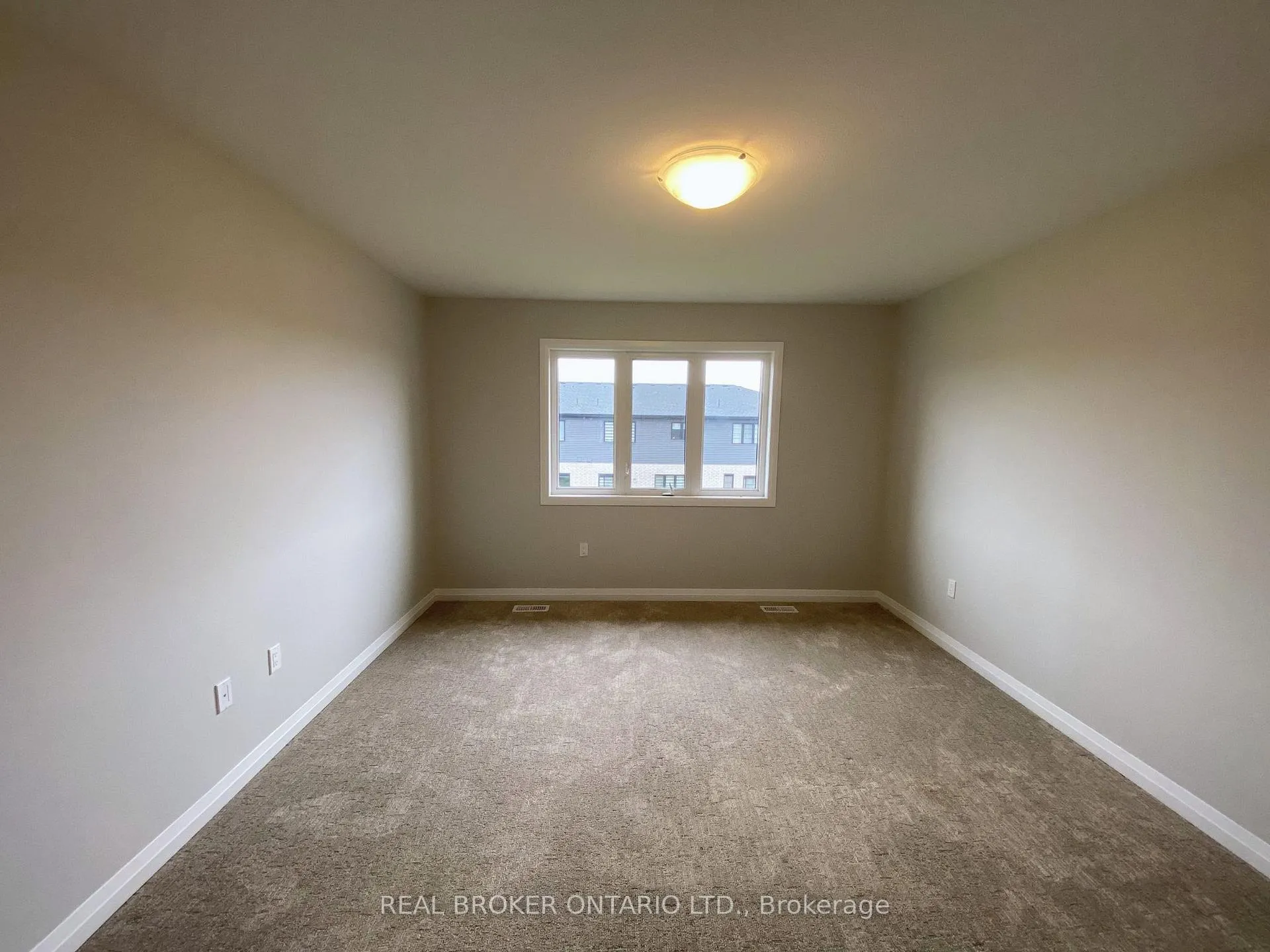 Photo 8 of 70 Samuel Avenue, Pelham, Fonthill — HOMEH