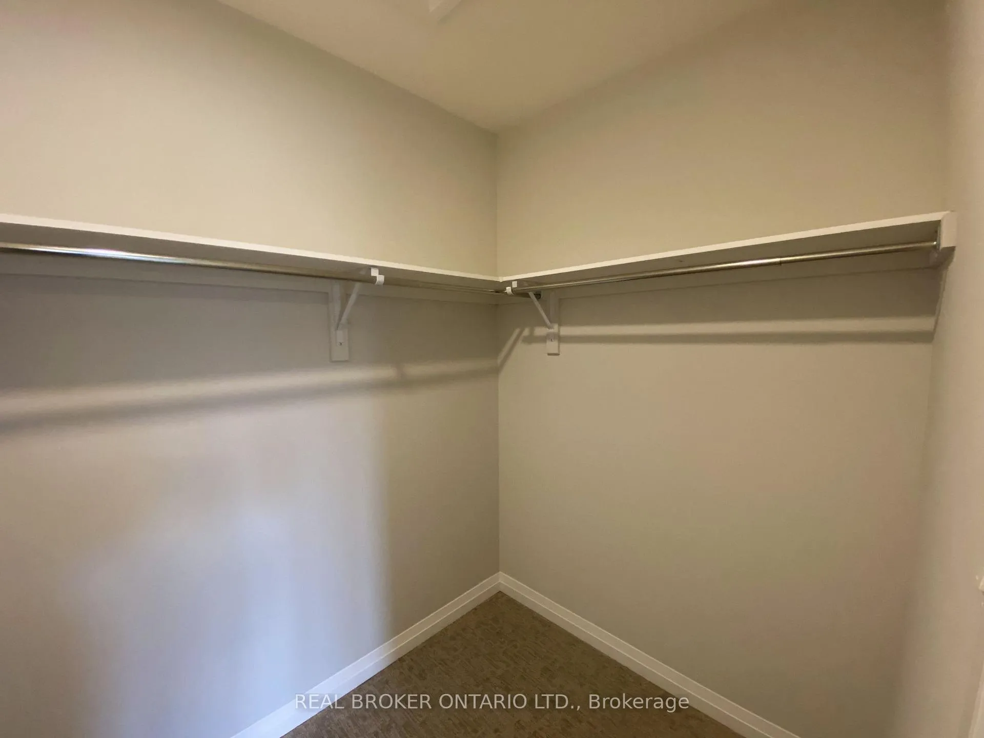 Photo 9 of 70 Samuel Avenue, Pelham, Fonthill — HOMEH