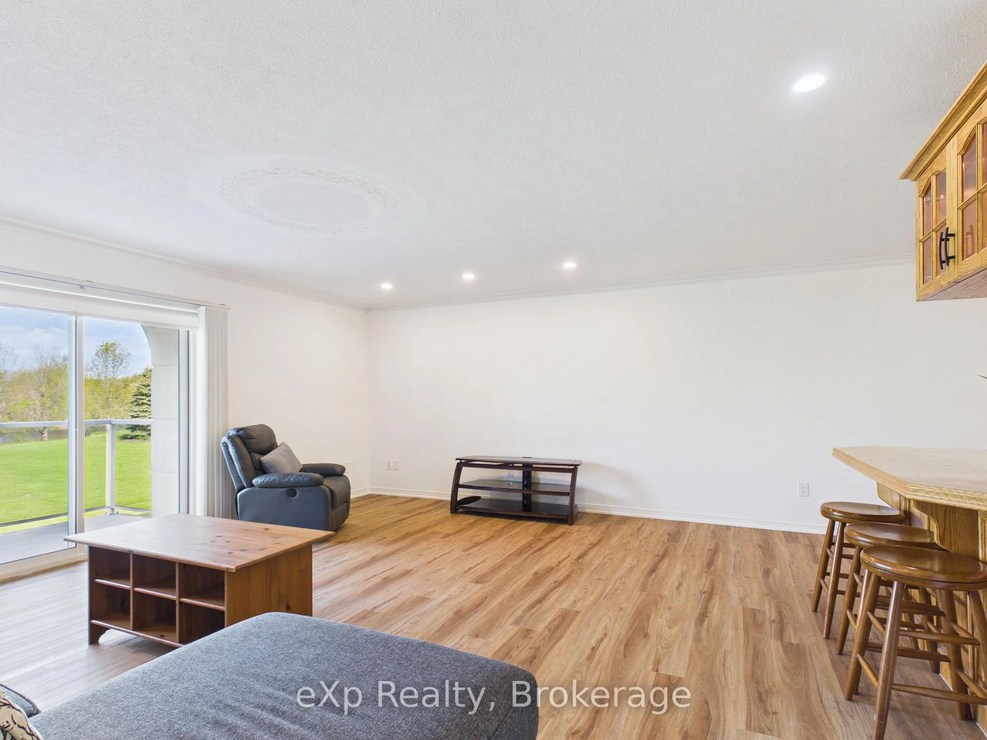 Photo 60 of Unit 202, 85 William Street N, Brockton — HOMEH