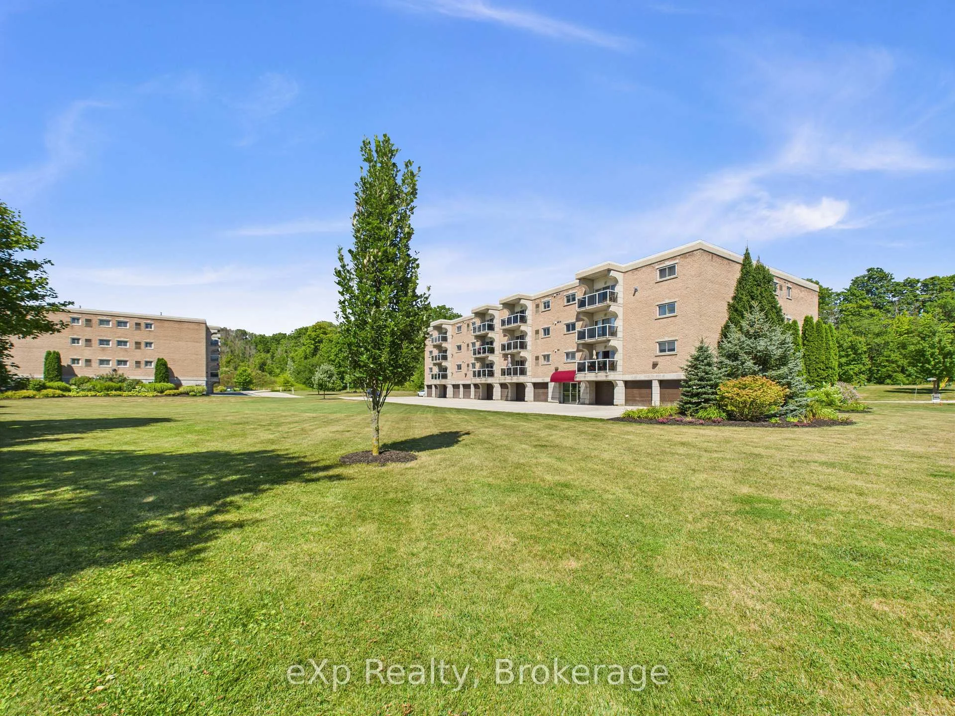 Photo 5 of Unit 202, 85 William Street N, Brockton — HOMEH