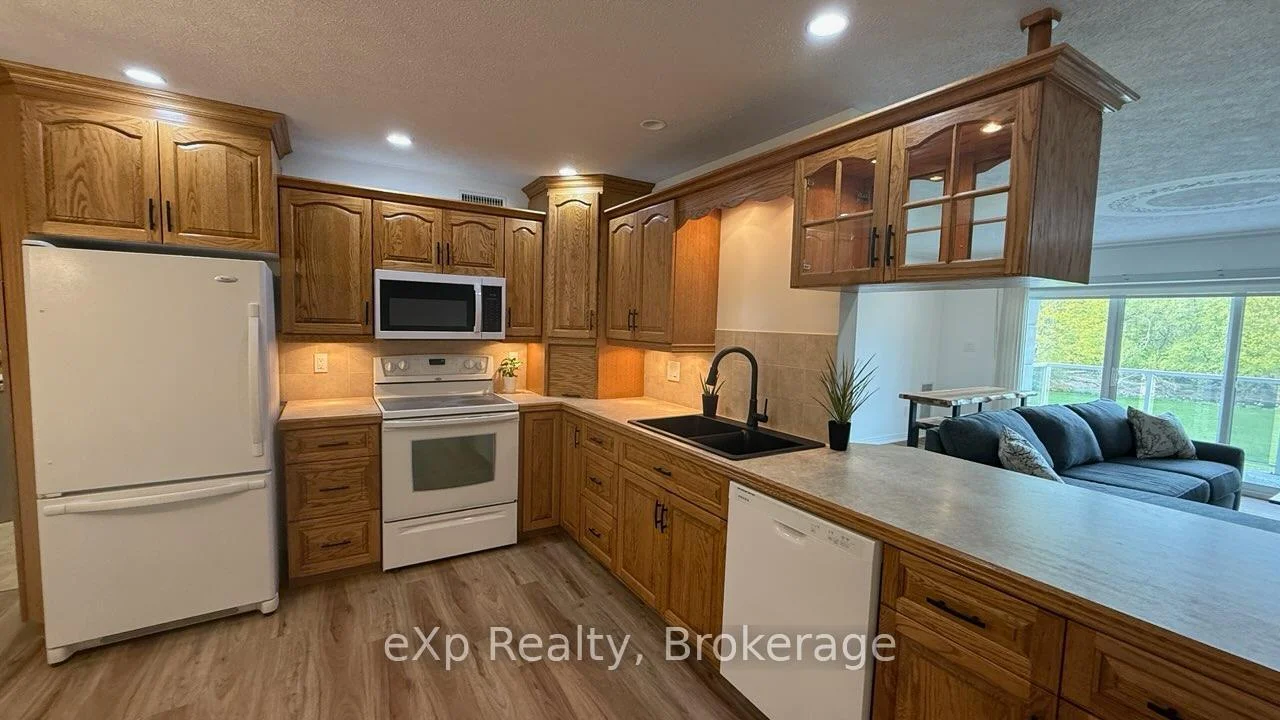 Photo 23 of Unit 202, 85 William Street N, Brockton — HOMEH