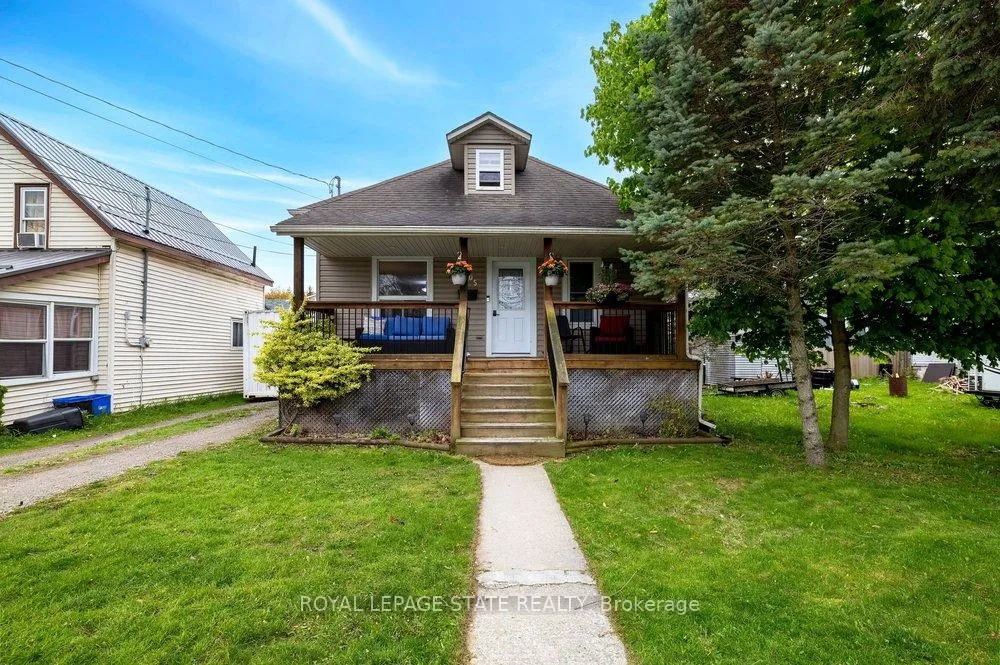 Photo 1 of 405 John Street, Haldimand, Dunnville — HOMEH