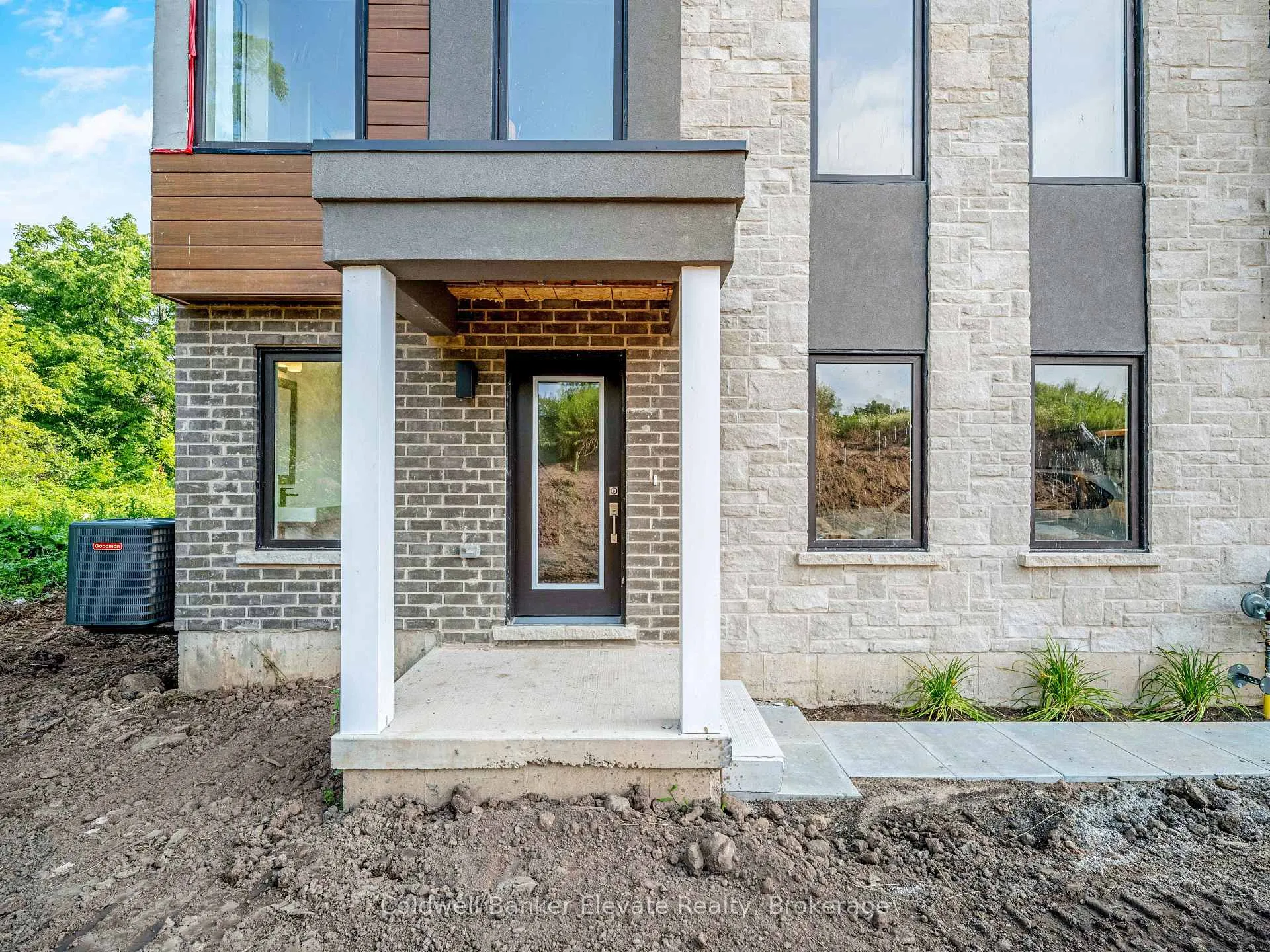 Photo 5 of 66 Windtree Way, Halton Hills, Georgetown — HOMEH
