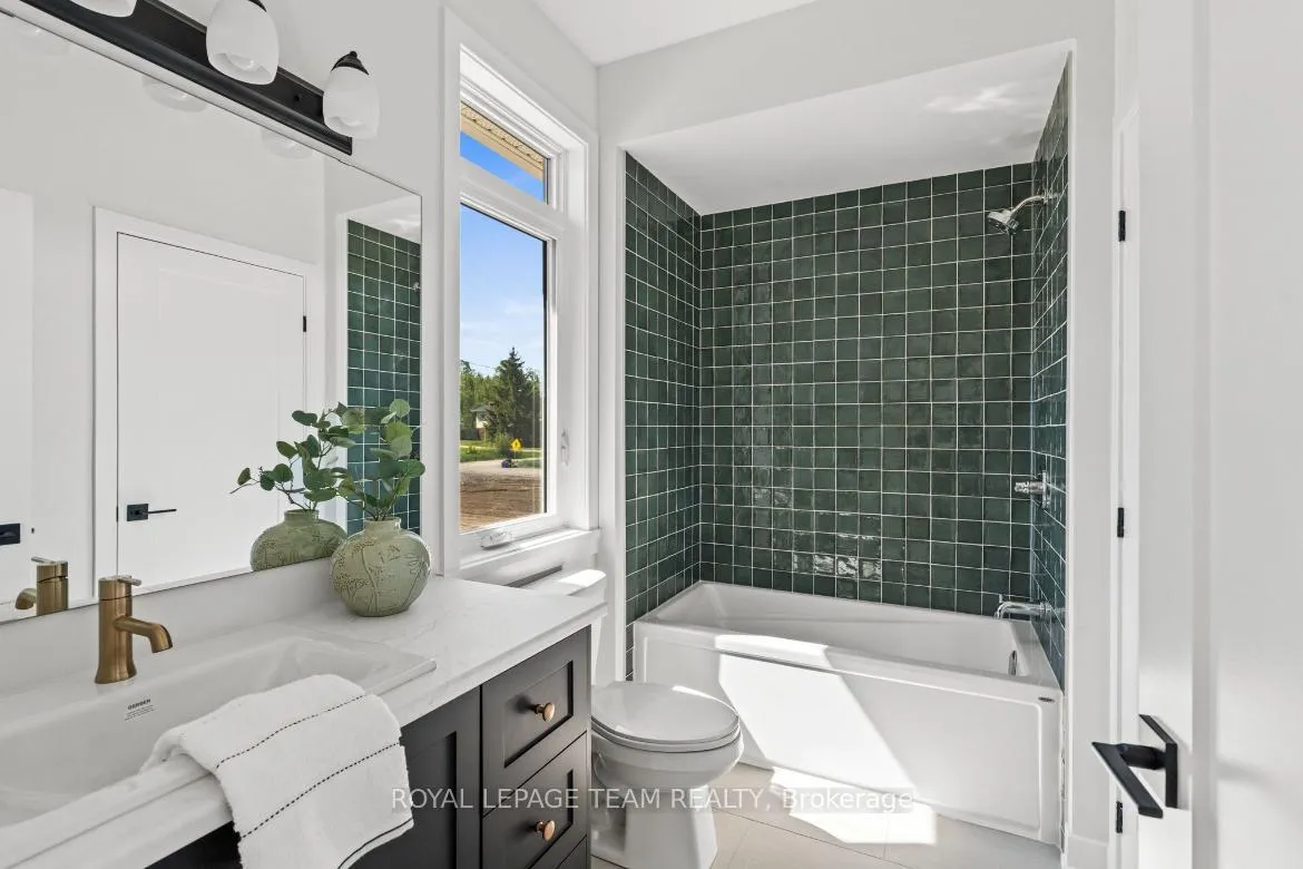 Photo 42 of 99 Hogan Drive, McNab/Braeside, Mcnab/Braeside Twps — HOMEH
