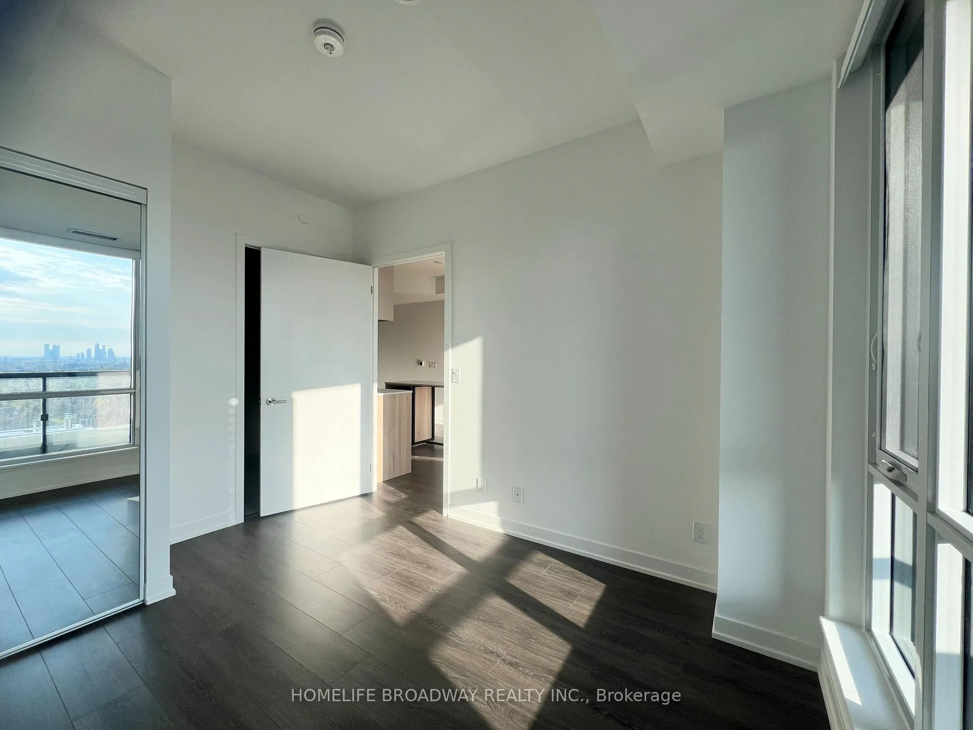 Photo 6 of Unit 1702, 7950 Bathurst Street, Vaughan, Beverley Glen — HOMEH