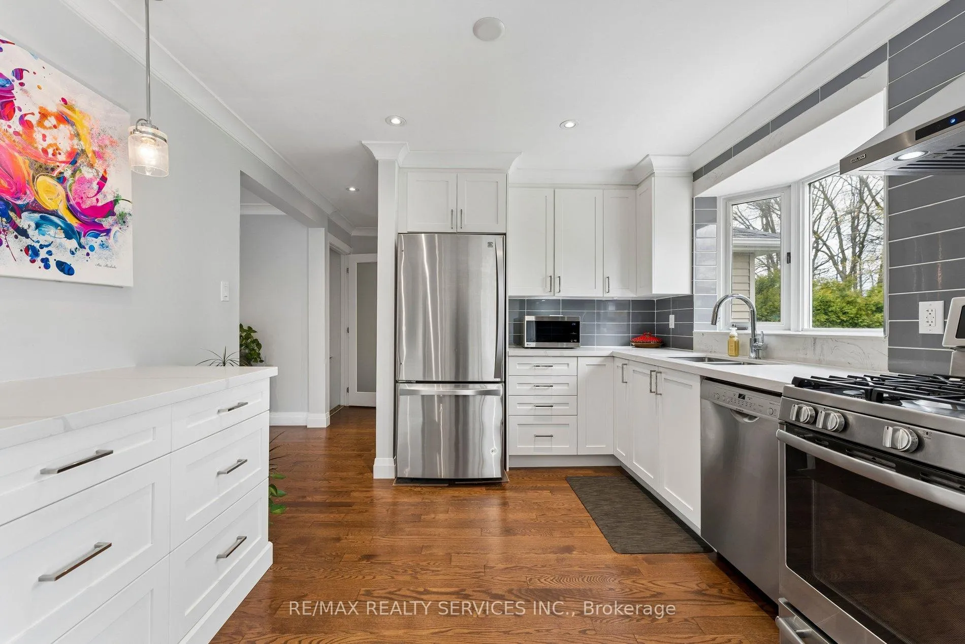 Photo 16 of 8 Donalda Place, Brampton, Southgate — HOMEH