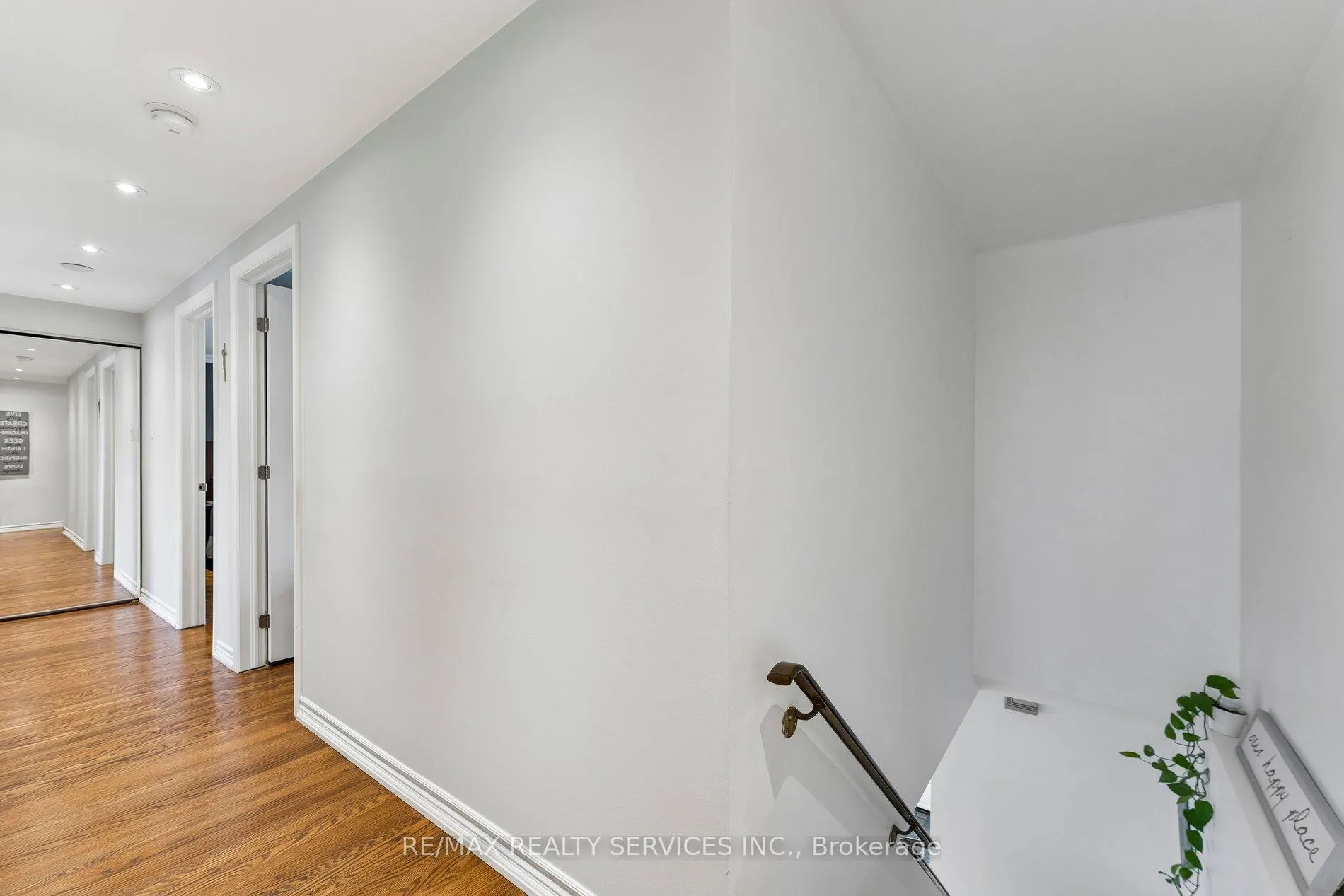 Photo 24 of 8 Donalda Place, Brampton, Southgate — HOMEH