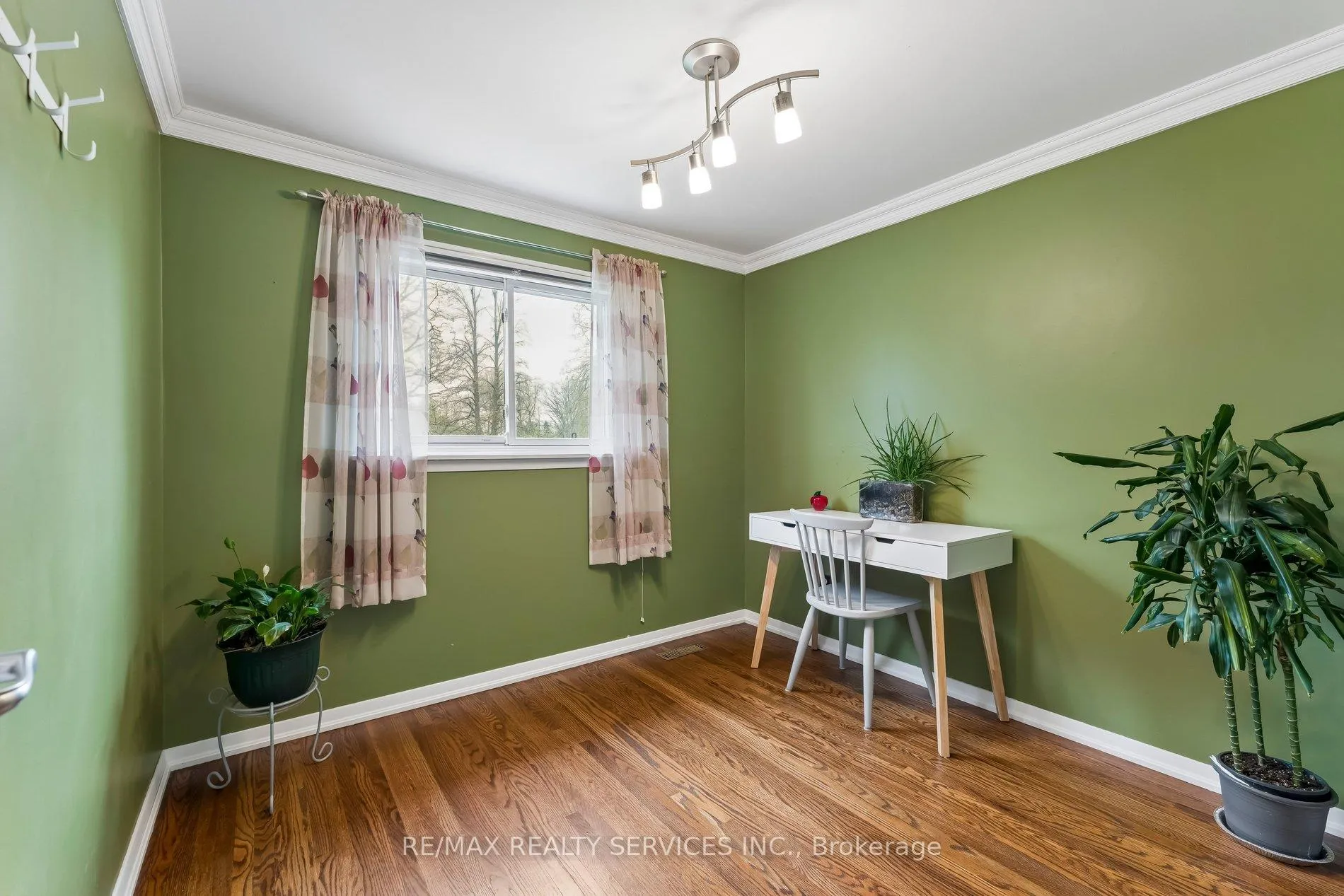 Photo 31 of 8 Donalda Place, Brampton, Southgate — HOMEH
