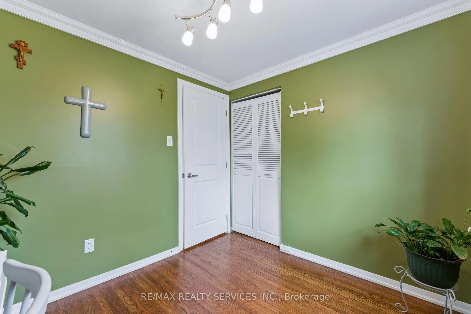 Photo 32 of 8 Donalda Place, Brampton, Southgate — HOMEH
