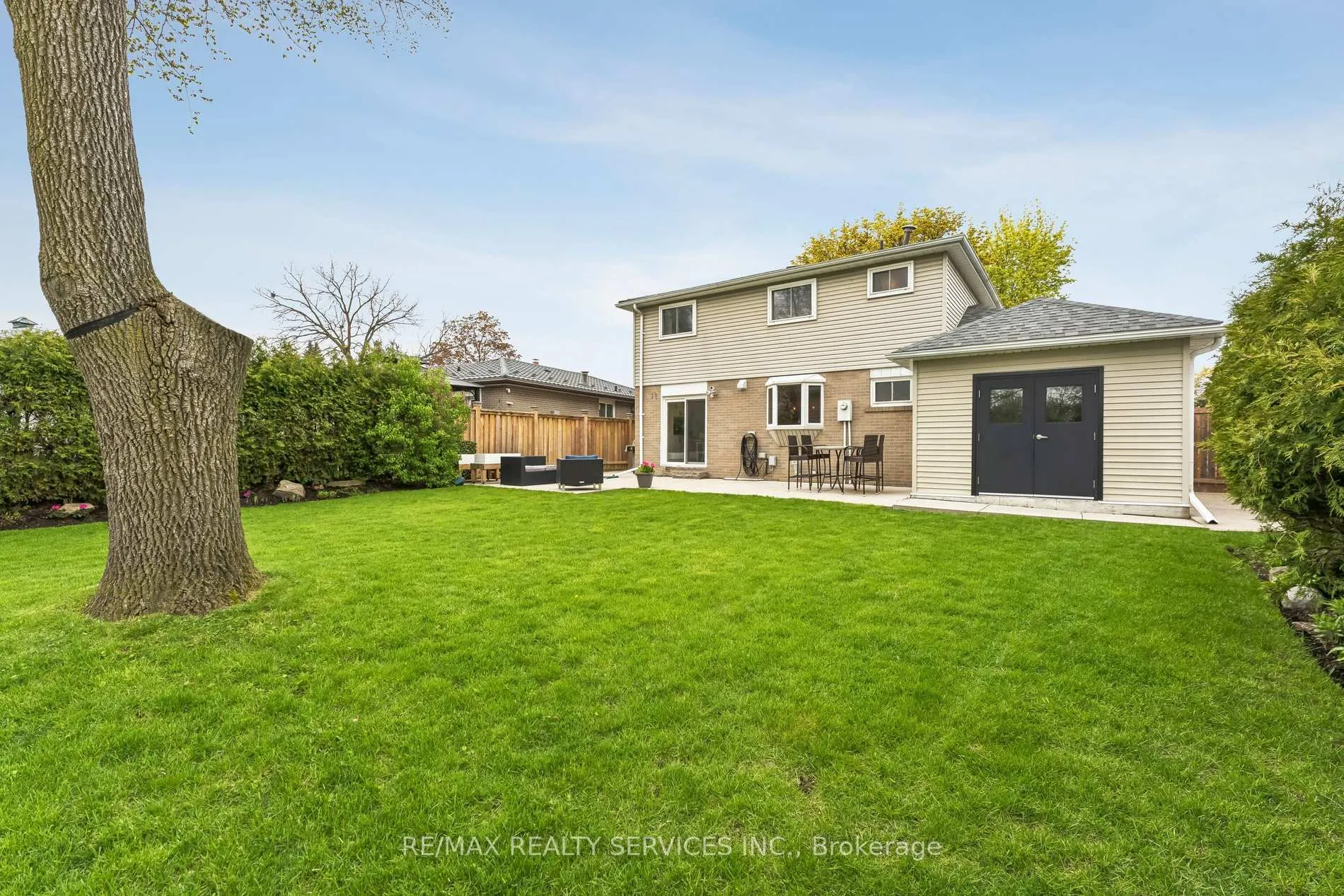 Photo 40 of 8 Donalda Place, Brampton, Southgate — HOMEH