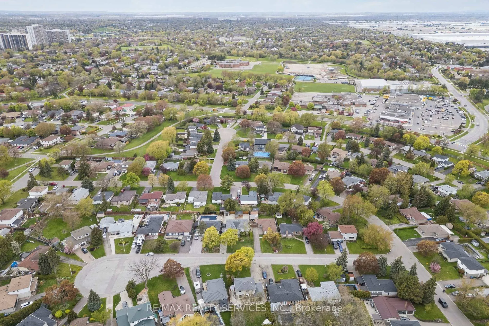 Photo 50 of 8 Donalda Place, Brampton, Southgate — HOMEH