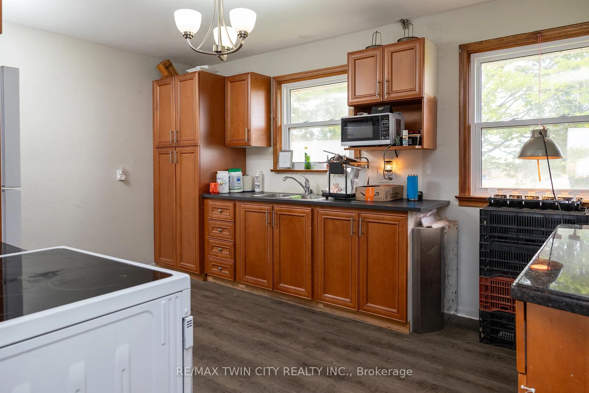 Photo 12 of 522 Ellis Avenue, Brant, Brantford Twp — HOMEH