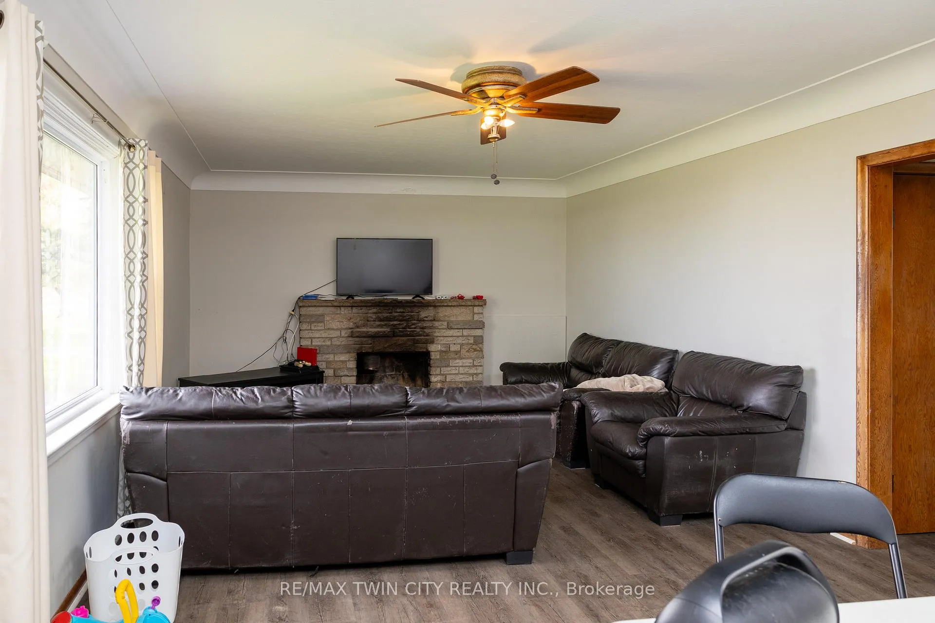 Photo 14 of 522 Ellis Avenue, Brant, Brantford Twp — HOMEH