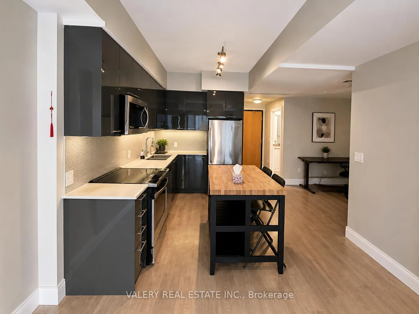 Photo 2 of Unit 519, 15 Prince Albert Blvd, Kitchener, Mount Hope Huron Park — HOMEH