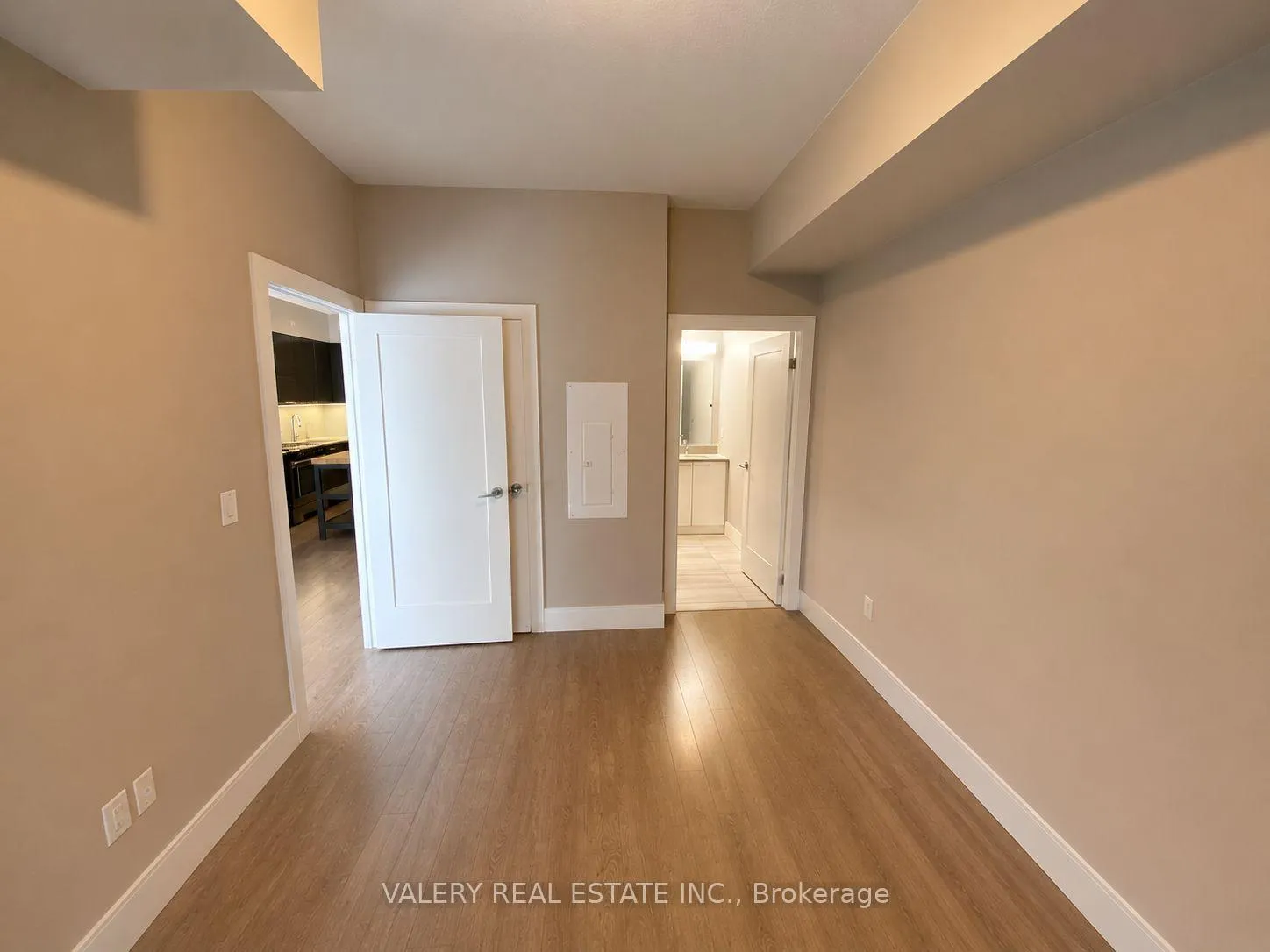Photo 6 of Unit 519, 15 Prince Albert Blvd, Kitchener, Mount Hope Huron Park — HOMEH