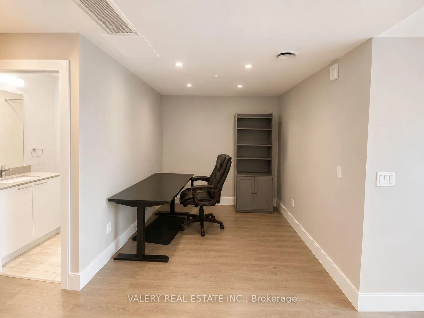 Photo 9 of Unit 519, 15 Prince Albert Blvd, Kitchener, Mount Hope Huron Park — HOMEH