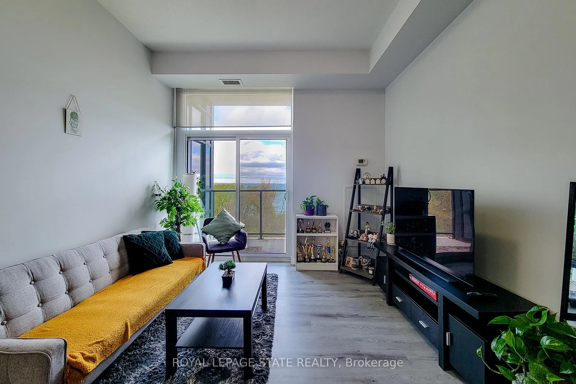 Photo 14 of Unit 628, 125 Shoreview Place, Hamilton, Lakeshore — HOMEH