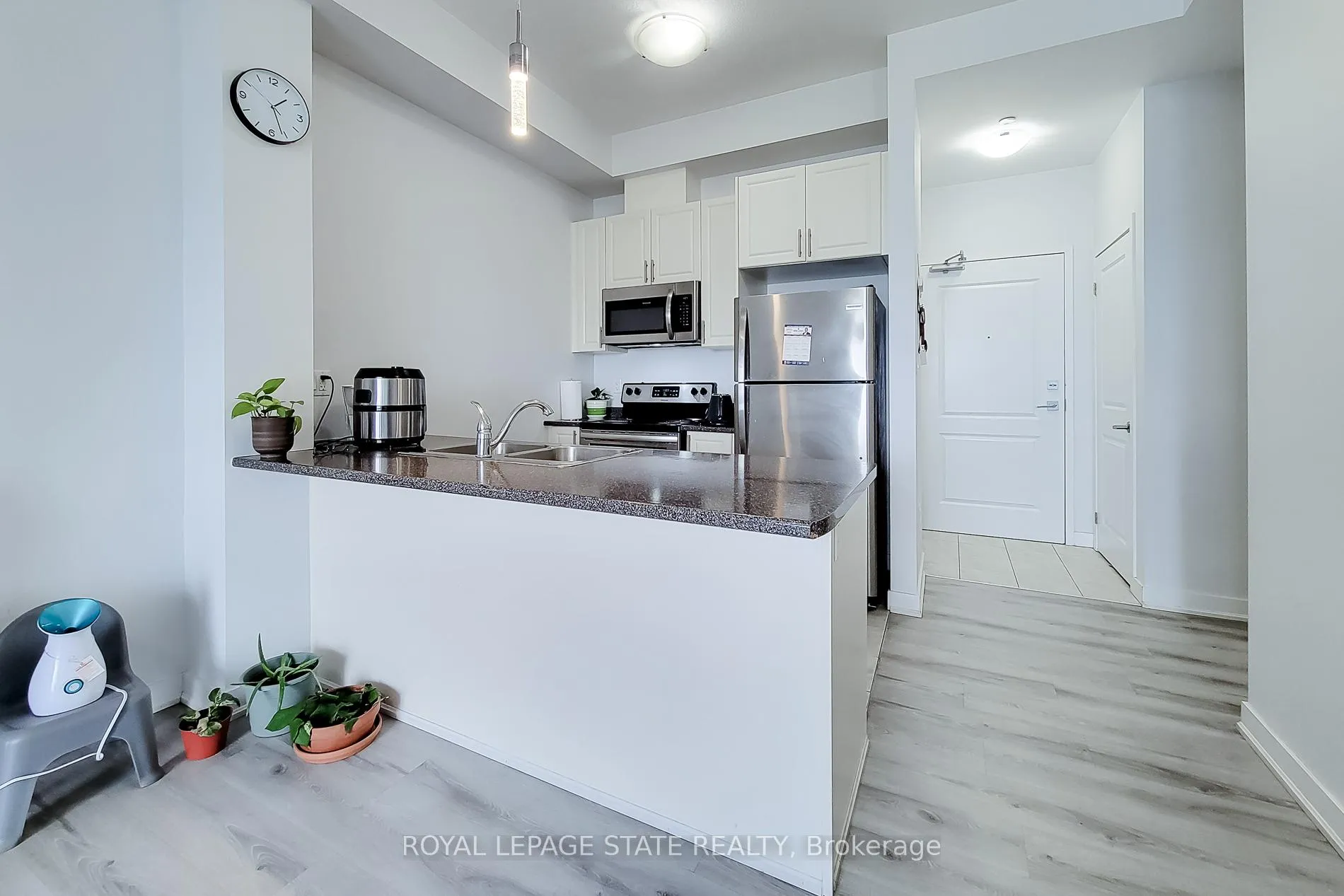 Photo 24 of Unit 628, 125 Shoreview Place, Hamilton, Lakeshore — HOMEH