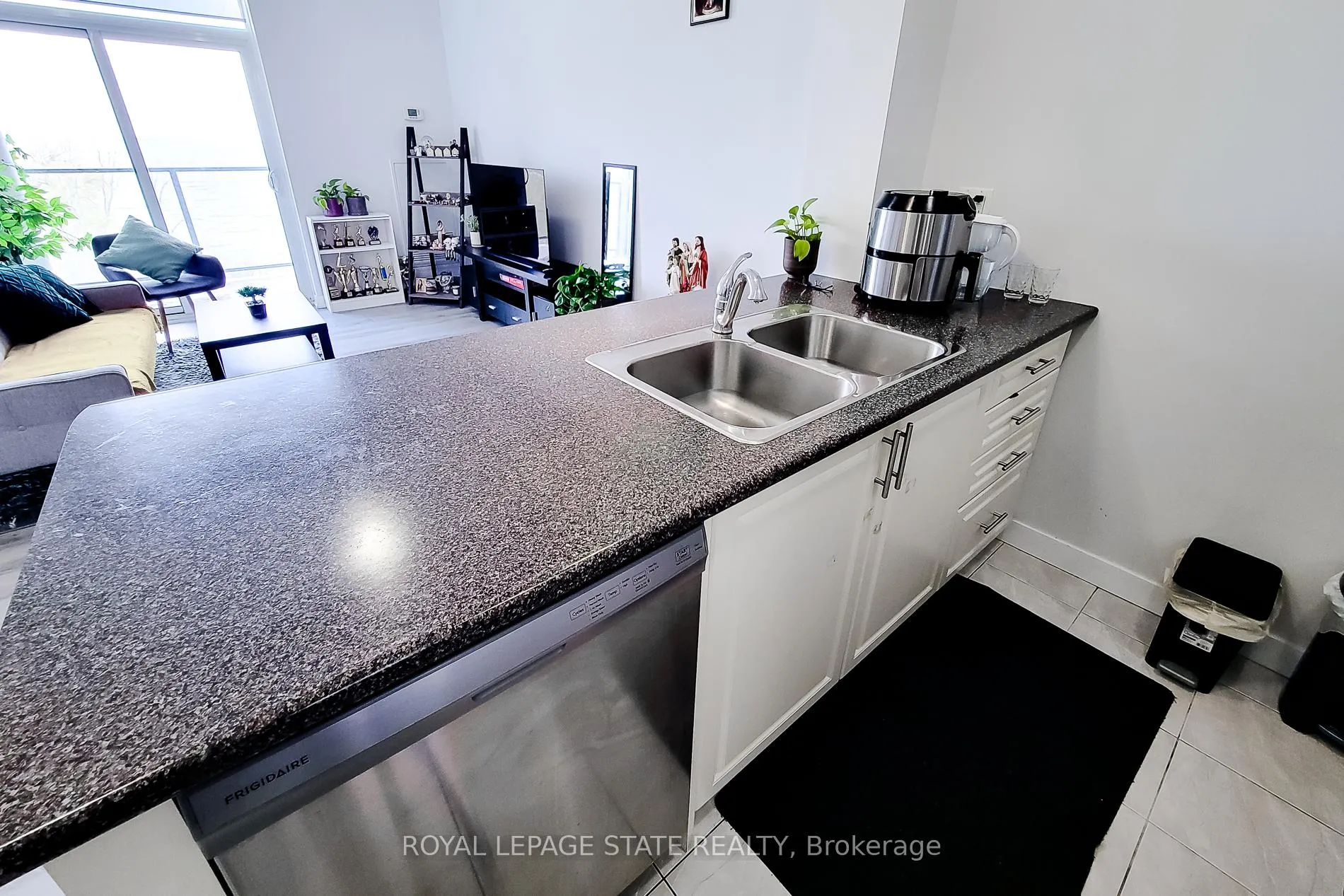 Photo 26 of Unit 628, 125 Shoreview Place, Hamilton, Lakeshore — HOMEH