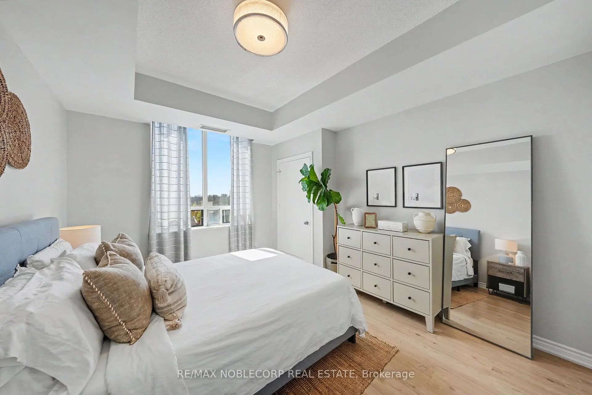 Photo 15 of Unit 709, 1 Belvedere Court, Brampton, Downtown Brampton — HOMEH