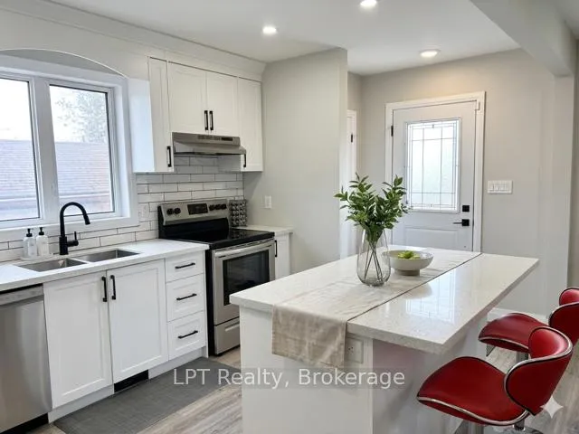Photo 2 of 325 Baldwin Street, Oshawa, Donevan — HOMEH