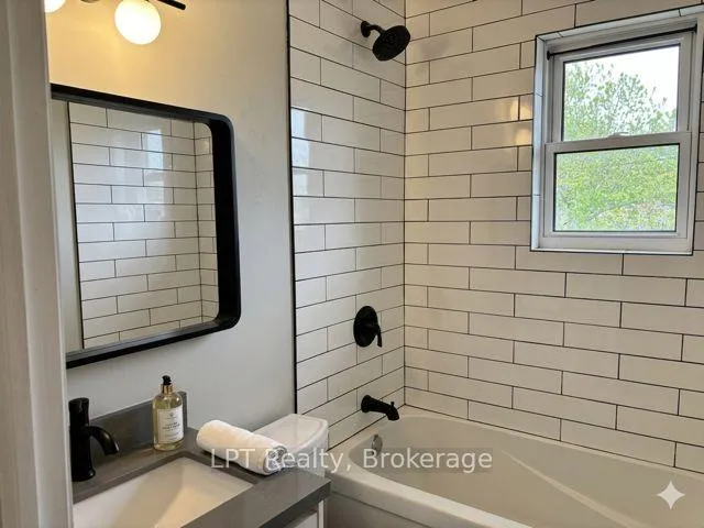 Photo 4 of 325 Baldwin Street, Oshawa, Donevan — HOMEH