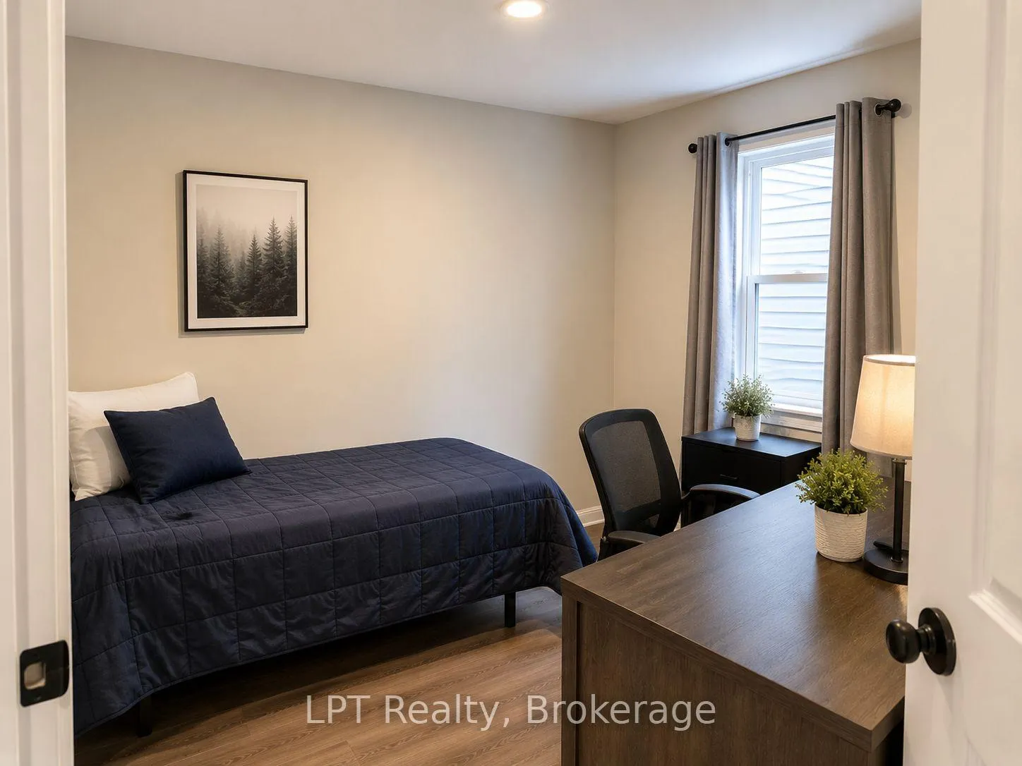 Photo 5 of 325 Baldwin Street, Oshawa, Donevan — HOMEH