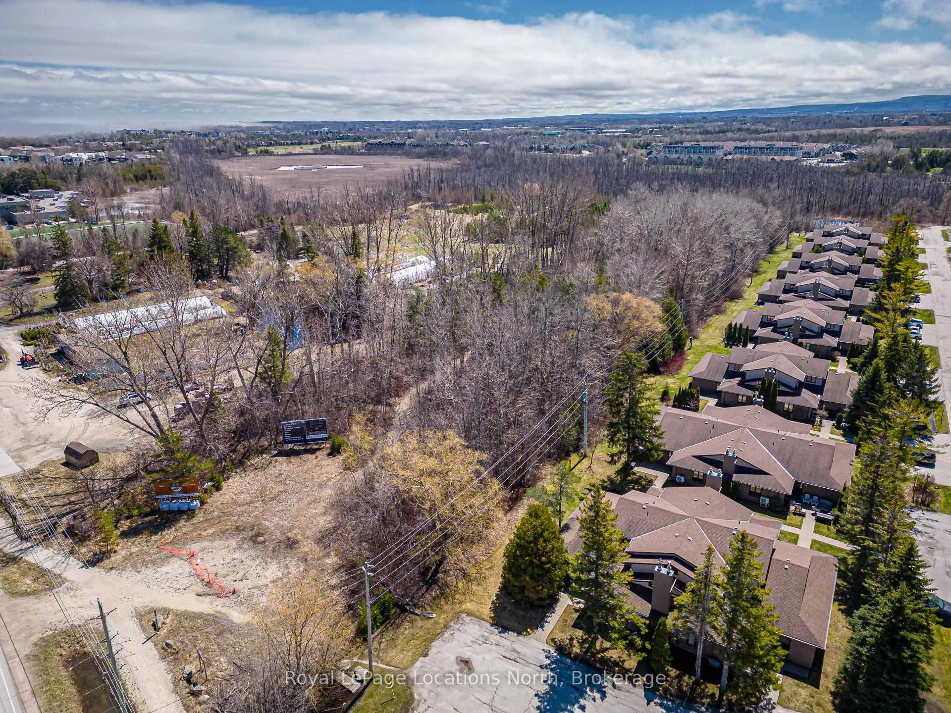 Photo 9 of 11589 26 Highway, Collingwood — HOMEH