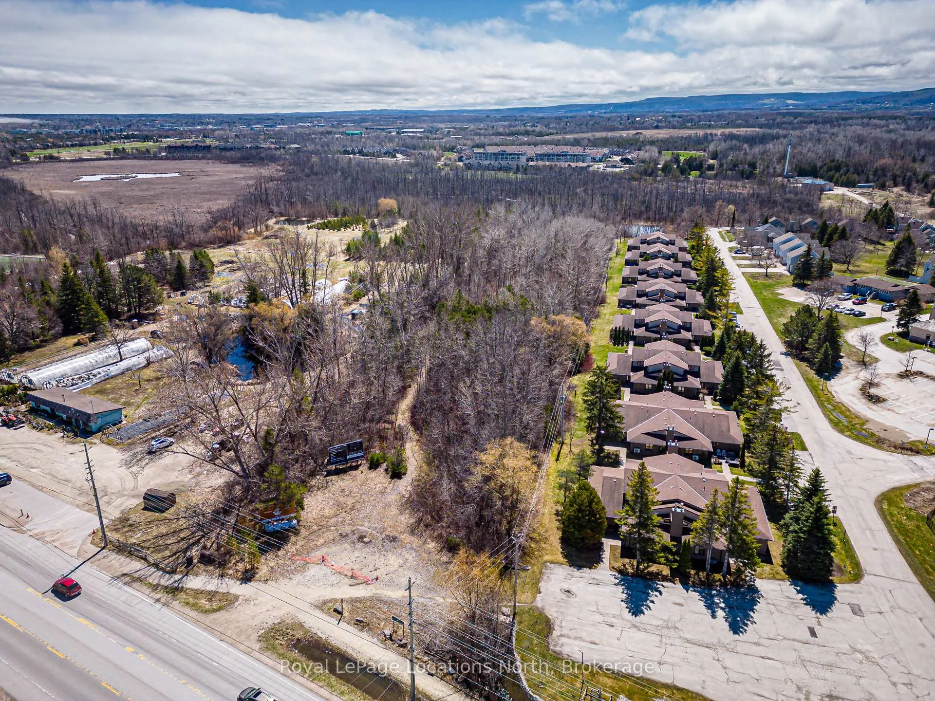 Photo 10 of 11589 26 Highway, Collingwood — HOMEH