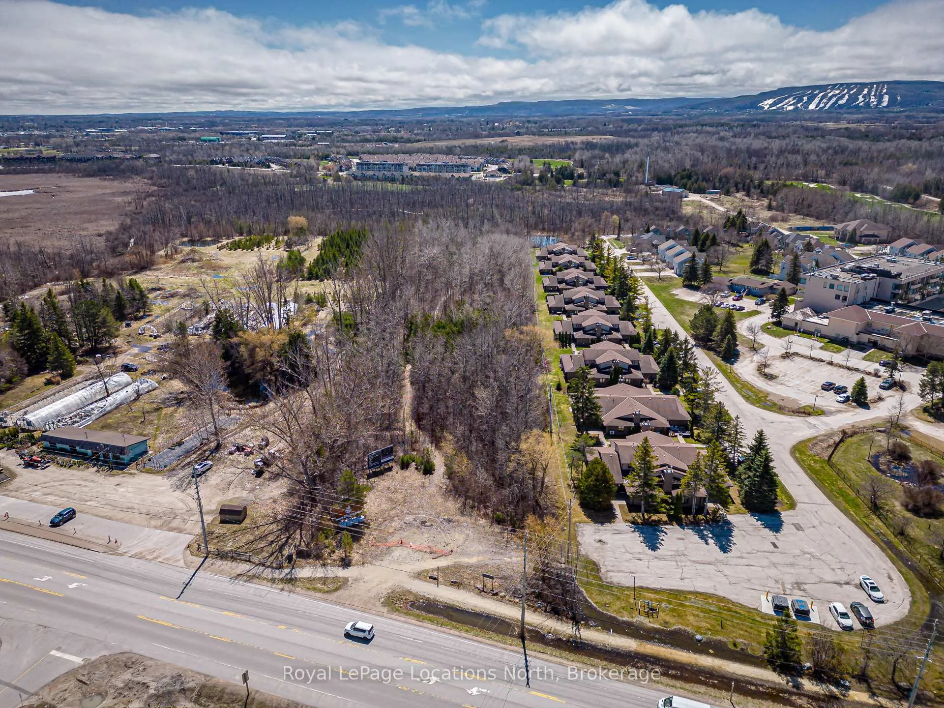 Photo 11 of 11589 26 Highway, Collingwood — HOMEH