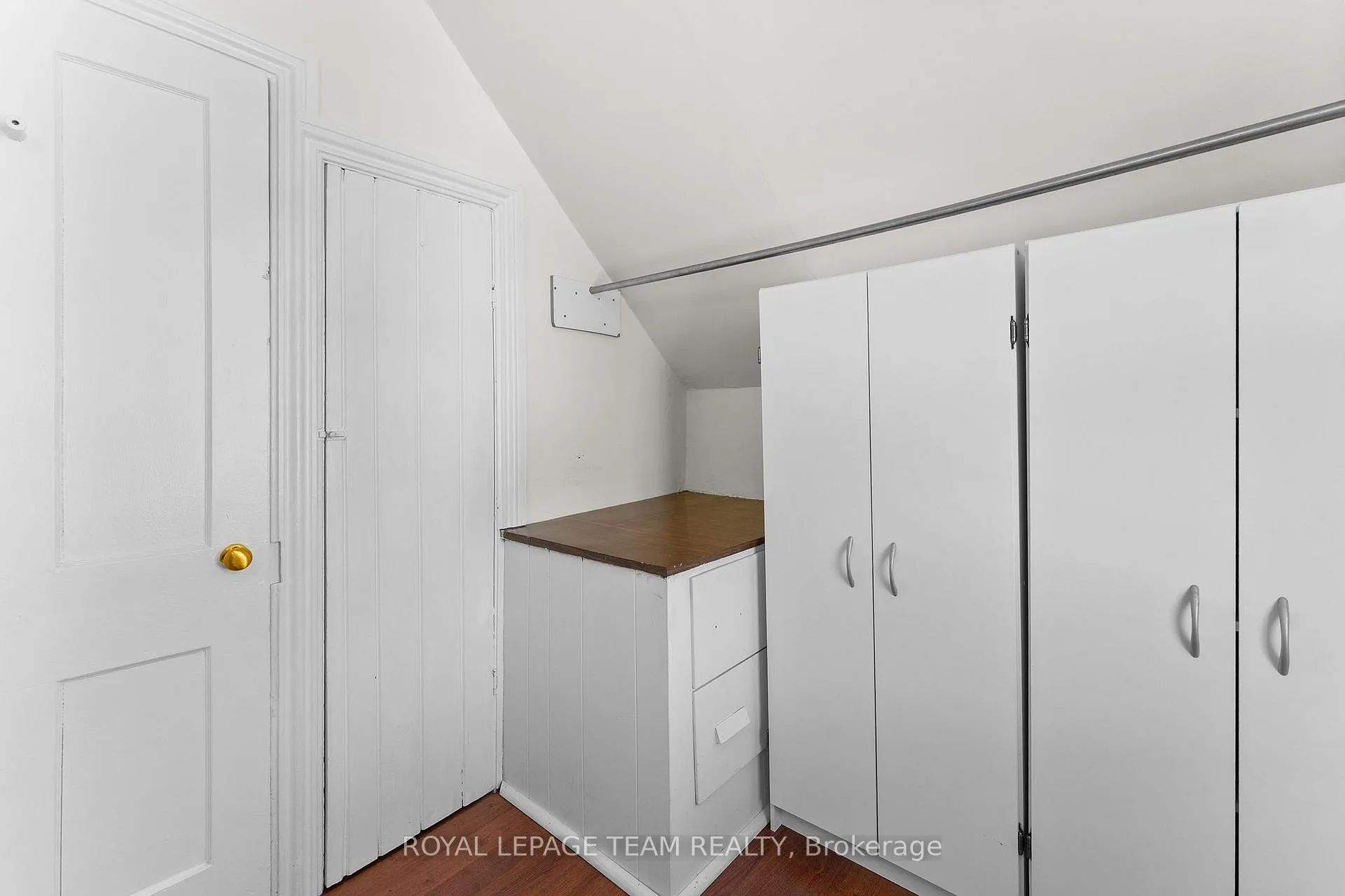 Photo 31 of 113 Queen Street N, Renfrew — HOMEH