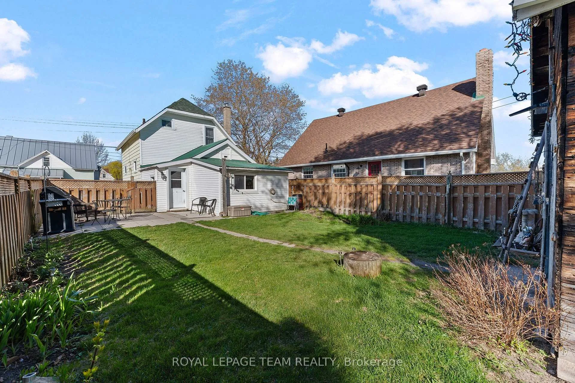 Photo 35 of 113 Queen Street N, Renfrew — HOMEH